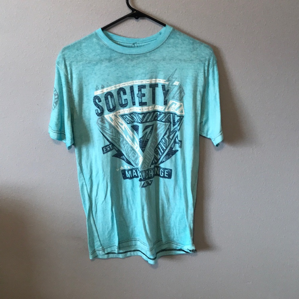 Blue t shirt.